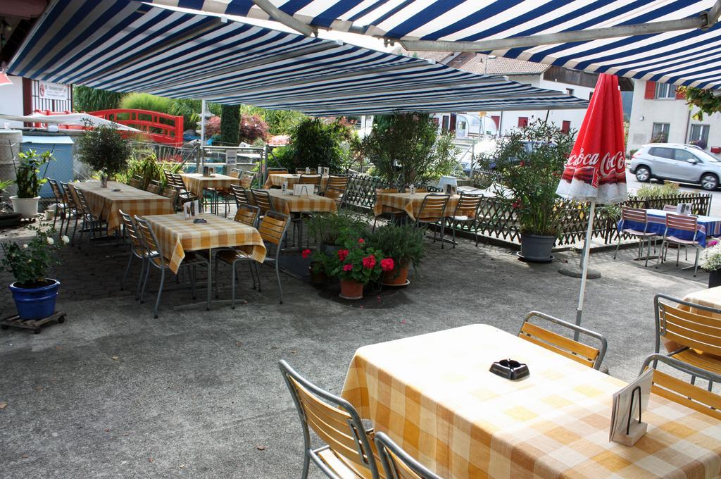 Hotel Restaurant Koi-Gartenteich Hausernmoos Exterior foto